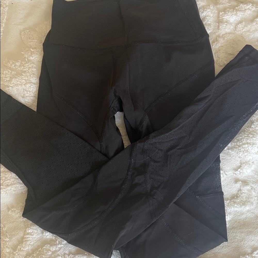 lululemon Black Mesh Panel Leggings - Picture 4 of 5